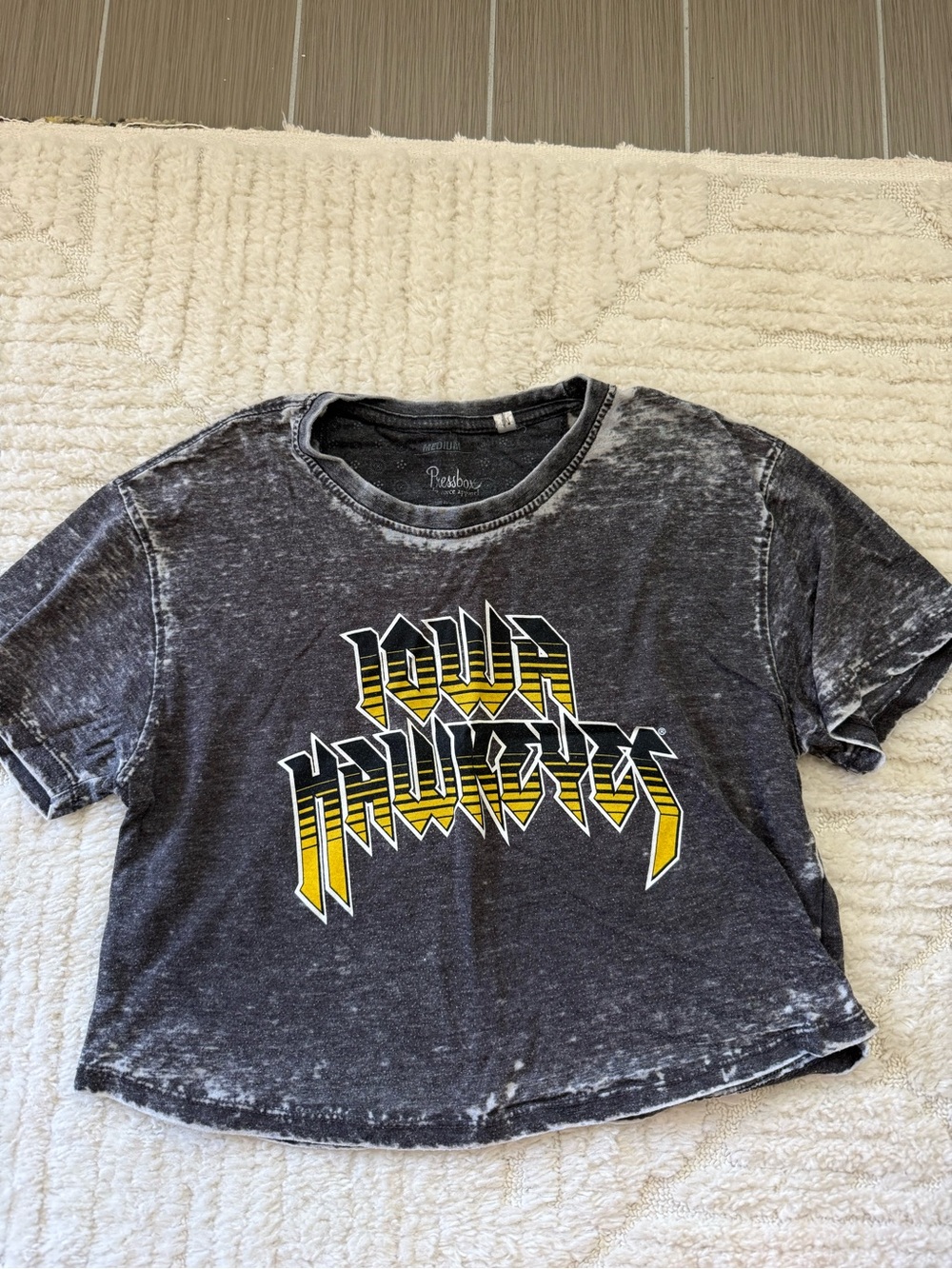 Pressbox Black Mineral Wash Iowa Hawkeyes Graphic Crop Top